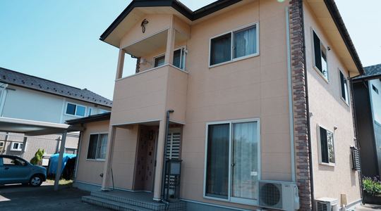 ウルスタ荘 201号室 外観